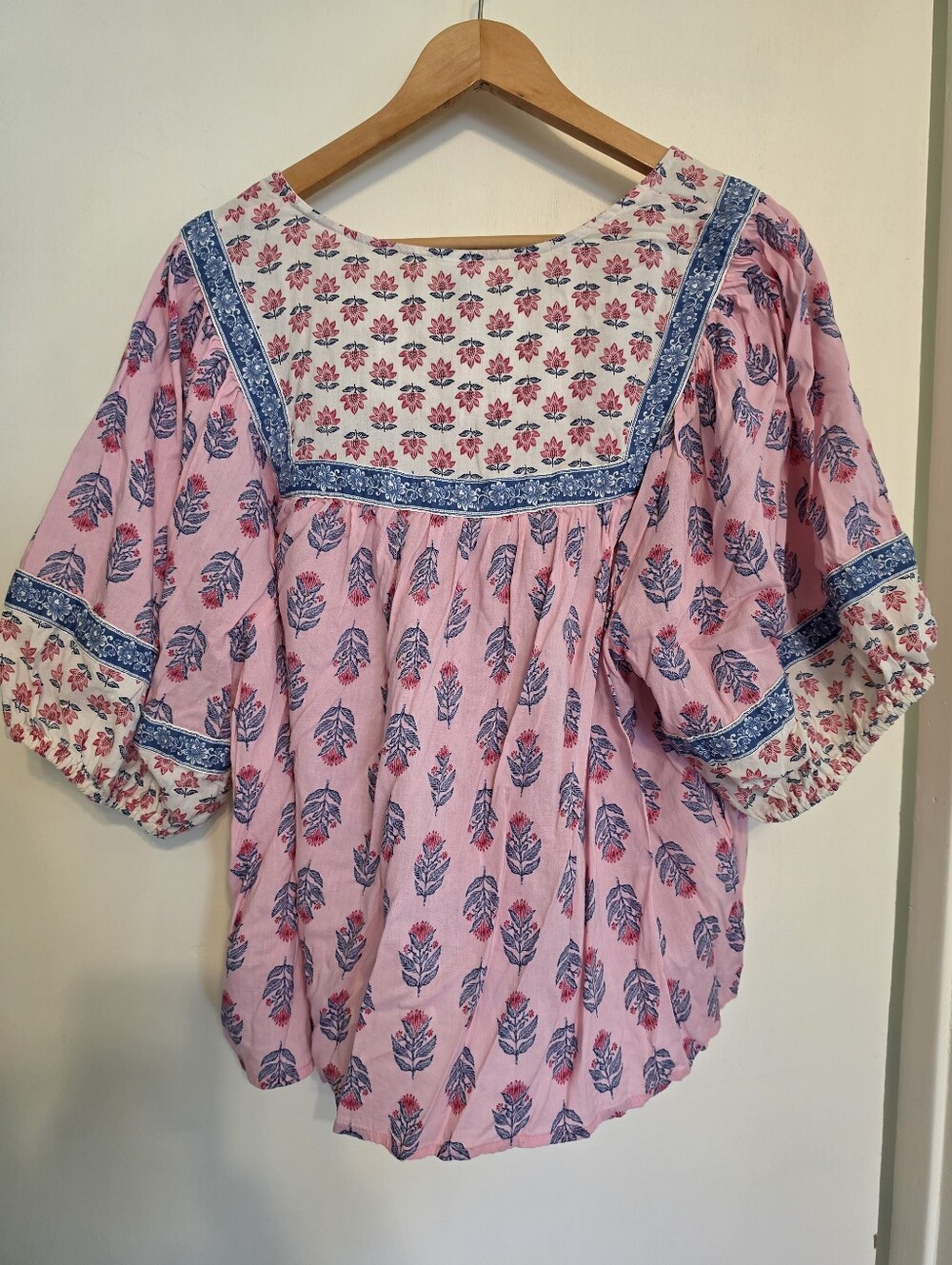 Old Navy Short Sleeve Boho Top Size XL - Picture 2 of 3